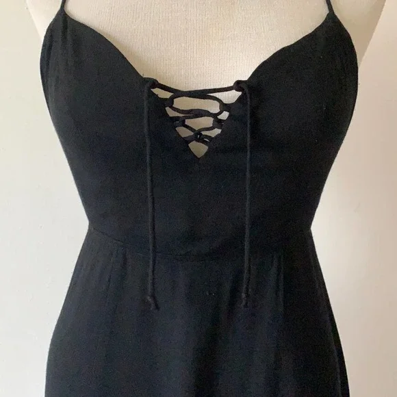 Reformation Dress - Picture 4 of 7